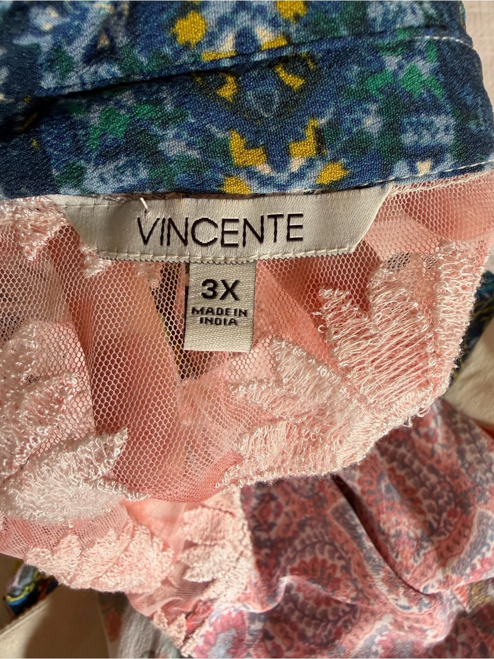 Vincente Floral Embroidered Lace Kimono - Picture 7 of 10